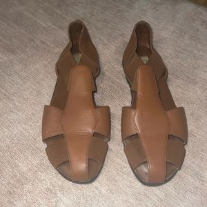 Comfy! Capezio Lites Brown Leather & Elastic Sandals